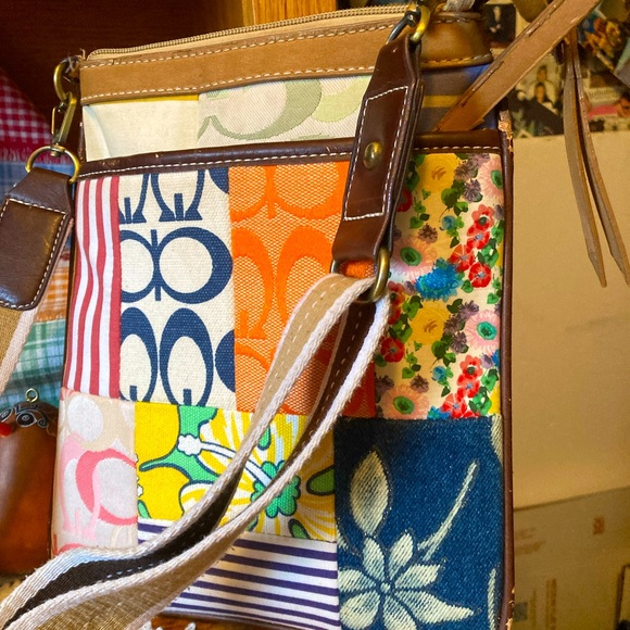 Purse over the shoulder, 8.5” x 10” Still LOTS of love available❣️🥀 - Picture 3 of 16